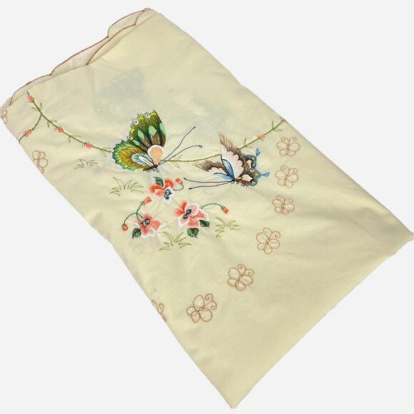 VTG Embroidered Ivory Oval Tablecloth Butterflies Flowers Cotton Linen 62"x 96" - Picture 16 of 16